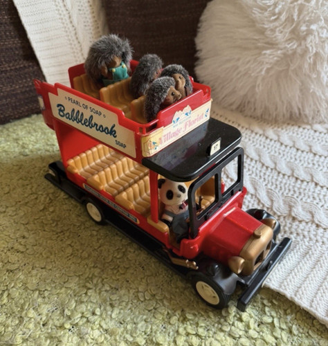 Sylvanian families village - families,