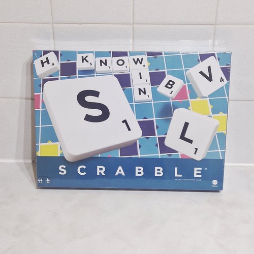 Scrabble new sealed - &,