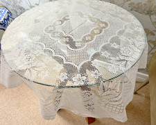 PRETTY SMALL VINTAGE WHITE POLYESTER NOTTINGHAM LACE SQUARE TABLECLOTH~30" ~