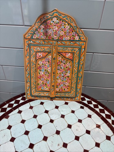 Moroccan hand maid mirror - maid,