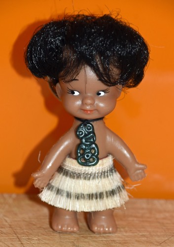 Maori hawaiian hula souvenir - /,
