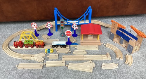 Carousel wooden train - ,