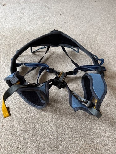 Petzel corax climbing harness - petzel,