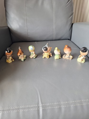 Job lot beswick gloss - beswick,