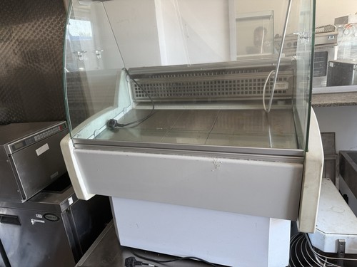 Curved glass refrigerated - glass,