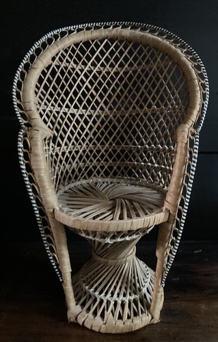Vintage retro peacock chair - retro,