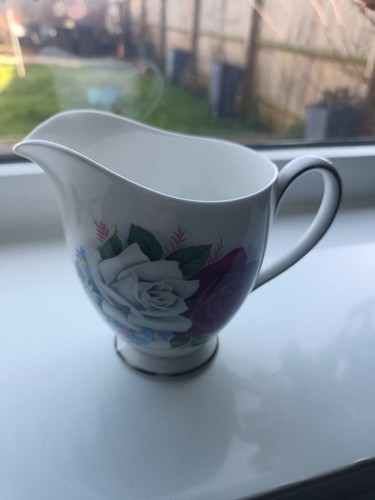 Queen anne milk jug - queen,