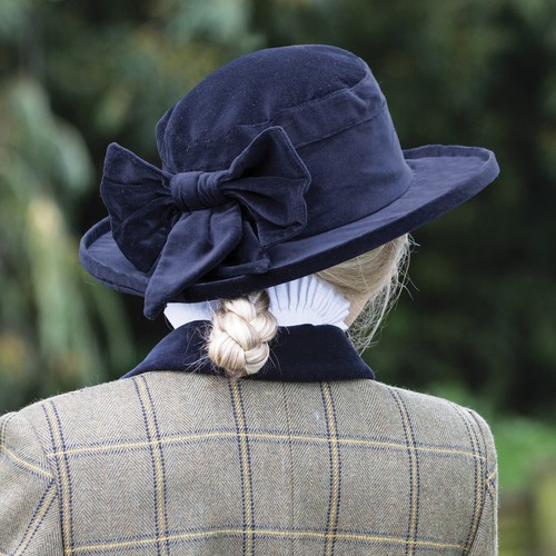 Equetech navy velvet showing - equetech,