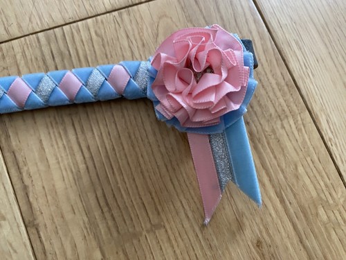 Baby blue pink velvet show - &,