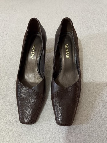 Van dal vintage - , brown