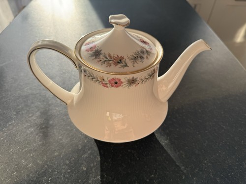 Paragon bone china tea pot - bone,