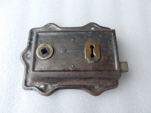 Rim lock locks door latch - rim, duel