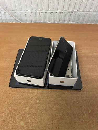 Job lot old iphones - lot,