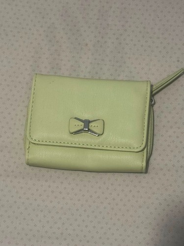 Primark green makeup cosmetic - primark, makeup/cosmetic