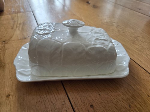 Wedgwood countryware lidded - wedgwood,