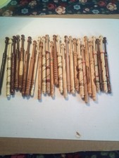 Twentysix wooden lace