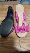 Pavers Size 7 Hot Pink Sandals