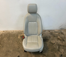 Discovery Sport Front Seat