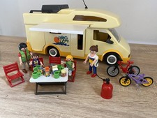 Playmobil 3647 Family Fun Camper Van With Family