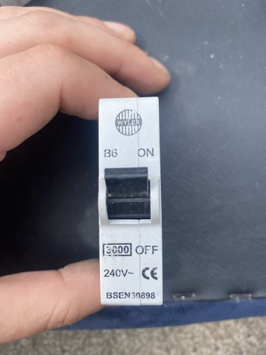 Wylex type plug in - type,