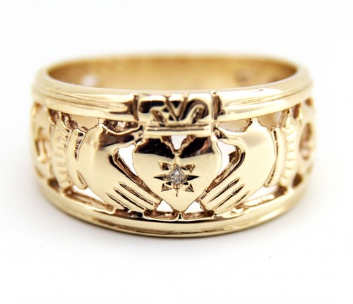 9ct gold claddagh ring diamond - gold,