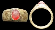 MEDIEVAL BRONZE RING WITH RED