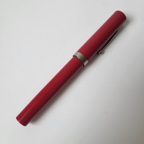 Sheaffer nonsense red - no,
