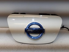 GENUINE 2014 NISSAN LEAF  CV4T-19C107-RG CHARGING PORT FLAP WITH CAMERA
