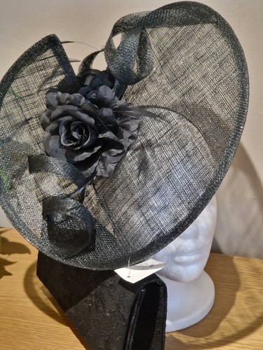 Fascinator hat headpiece - hat,