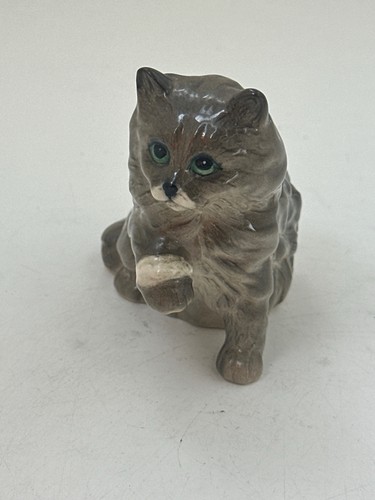 Royal doulton cat with - cat,