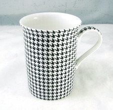 Maxwell & Williams Fine Bone