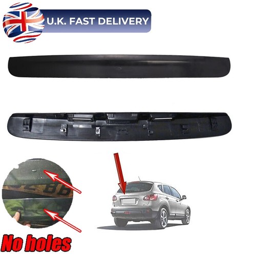 Rear tailgate boot - rear, handle