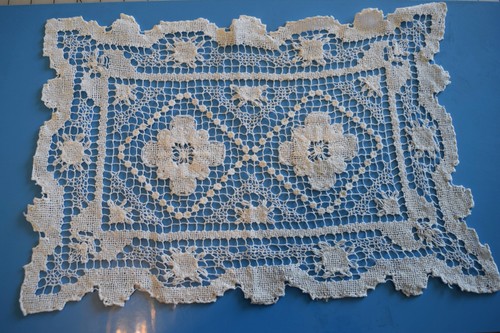 3769 small vintage hand - 3769,