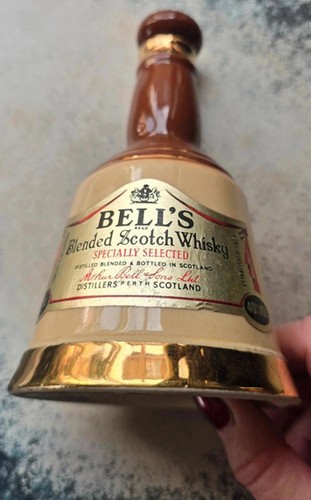 Vintage wade bell - bell’s, scotch