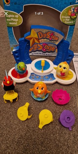 Digistage singing birds and - singing,