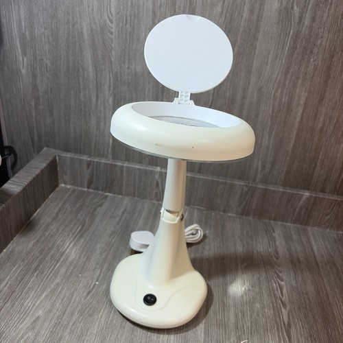 Magnifico daylight magnifier - magnifico,