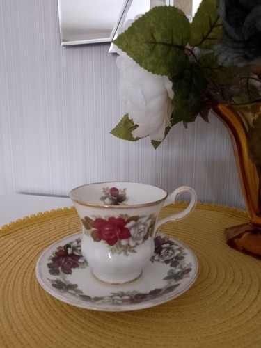 Royal grafton fine china - a,
