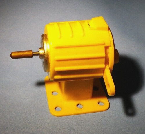 Meccano yellow 4 - meccano,