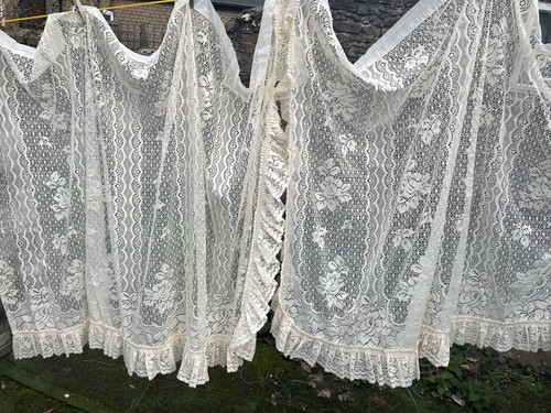 Pair vintage frilly - pair, bistro