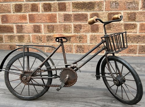 Vintage style metal model - vintage,