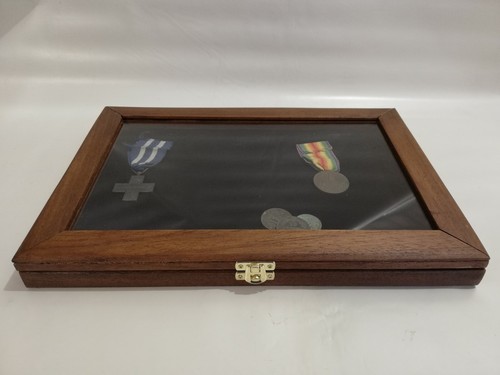 Display case for collectibles - display,