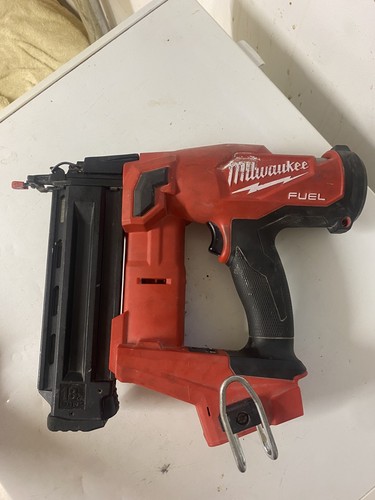 Milwaukee m18fn18gs 18v - milwaukee,
