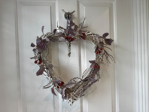 Heart wreath large white - wreath,