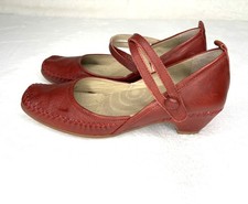 CLARKS ACTIVE AIR RED LEATHER