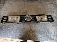 VW Polo 86C 2F HELLA Grill