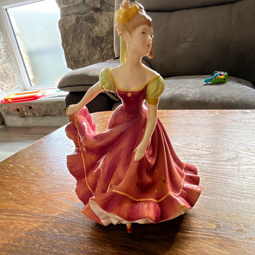 Royal doulton pretty ladies - pretty,