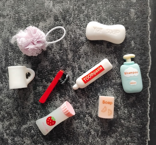 Dolls house bathroom accessory - dolls,