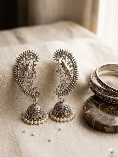 Ethnic traditional bollywood - ethnic,