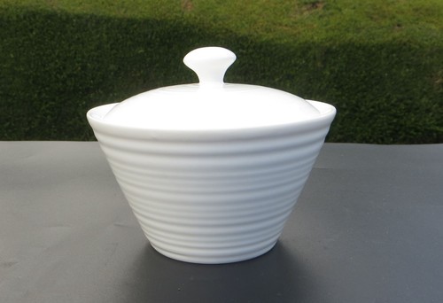 Belleek living ripple - living,