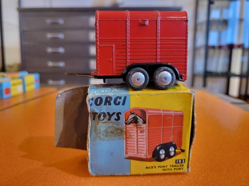 Vintage corgi toys 102 - corgi, no.